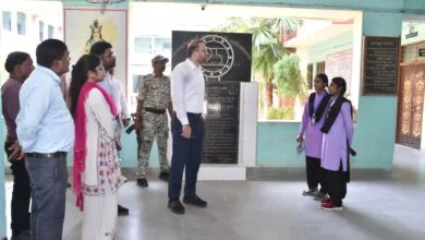 राजनांदगांव : कलेक्टर ने शासकीय महाविद्यालय छुरिया का किया औचक निरीक्षक