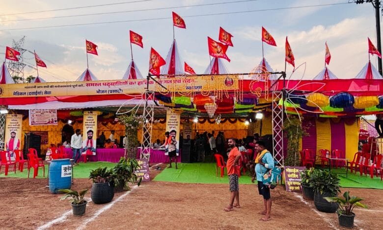 राजनांदगांव : कलेक्टर ने क्वांर नवरात्रि पर्व पर डोंगरगढ़ जाने वाले श्रद्धालुओं की व्यवस्था के दृष्टिगत पदयात्री मार्ग एवं प्रत्येक सेवा पंडालों का किया निरीक्षण