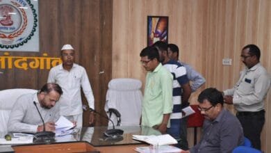 राजनांदगांव : कलेक्टर ने जनदर्शन में पहुंचे जनसामान्य की सुनी शिकायत एवं समस्याएं