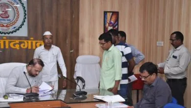 राजनांदगांव : कलेक्टर ने जनदर्शन में पहुंचे जनसामान्य की सुनी शिकायत एवं समस्याएं