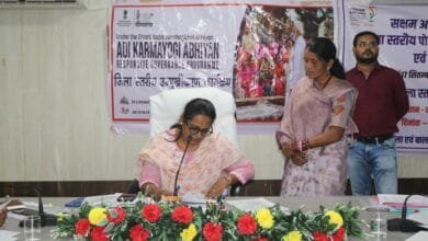 मोहला : जनदर्शन में विभिन्न मांगो एवं शिकायतो को लेकर पहुंचे ग्रामीण