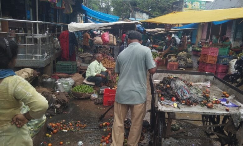 Rajnandgaon: मौसमी बिमारी डेंगू मलेरिया के रोकथाम हेतु आमजन को डोर टू डोर समझाईस एवं घर घर क्लोरिन टेबलेट का वितरण