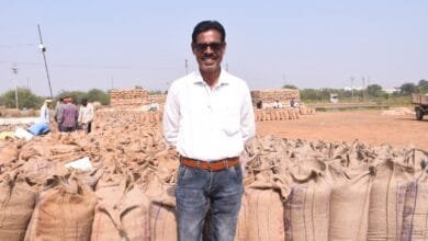 राजनांदगांव : किसान जानीवाकर के चेहरे पर धान बिक्री से आई मुस्कान