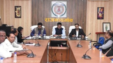 राजनांदगांव : कलेक्टर ने मिलर्स के पंजीयन एवं धान उठाव के मद्देनजर जिले के सभी मिलर्स की बैठक ली