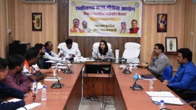 राजनांदगांव : सीईओ जिला पंचायत ने गौधाम योजना के संबंध में जिला स्तरीय समिति की ली बैठक