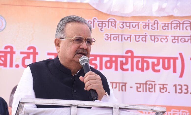 राजनांदगांव : कृषि उपज मंडी का प्रांगण राजनांदगांव के विकास की पूंजी : विधानसभा अध्यक्ष डॉ. रमन सिंह