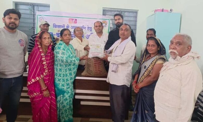 राजनांदगांव : ग्राम पार्रीखुर्द में फसल चक्र परिवर्तन एवं जल स्वच्छता कार्यक्रम संपन्न