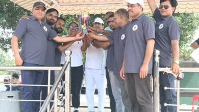 मोहला : रजत जयंती वर्ष पर जिला प्रशासन और प्रेस इलेवन के बीच सद्भावना क्रिकेट मैच का आयोजन