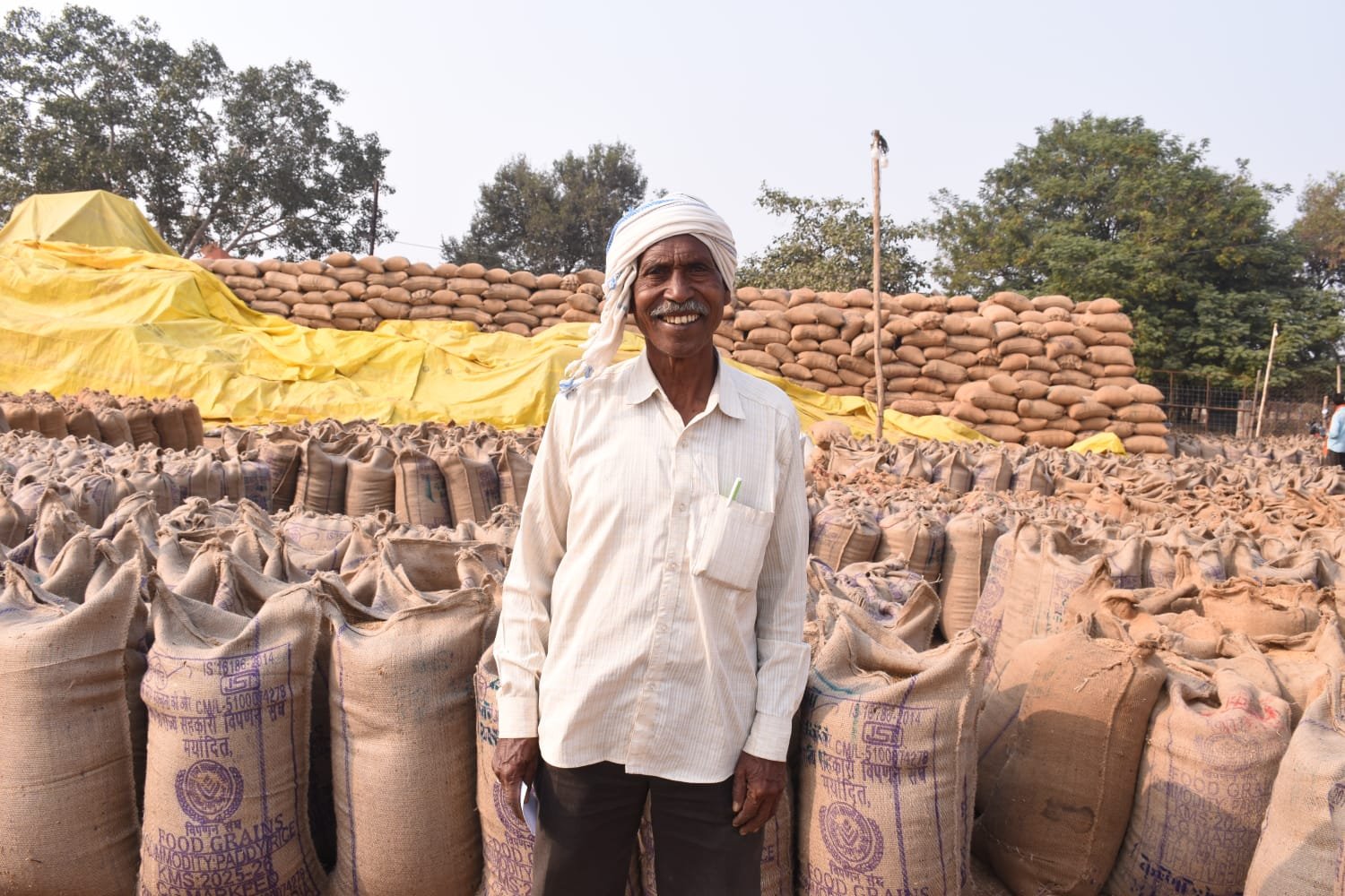 राजनांदगांव : किसान बिश्राम दास ने मेहनत का उचित दाम मिलने पर जाहिर की प्रसन्नता
