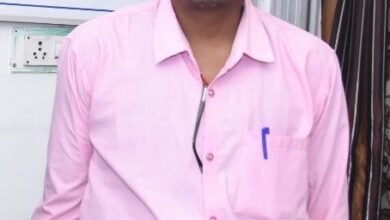 राजनांदगांव : जनसंपर्क विभाग राजनांदगांव में पदस्थ रहे तत्कालीन सहायक ग्रेड-1 विदेशीलाल परजा के आकस्मिक निधन पर जिला जनसंपर्क विभाग के अधिकारियों एवं कर्मचारियों ने विनम्र श्रद्धांजलि अर्पित की