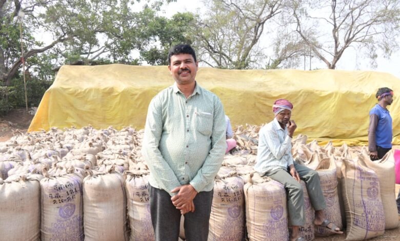 राजनांदगांव : शासन द्वारा समर्थन मूल्य पर धान खरीदी से किसान हो रहे आर्थिक रूप से सशक्त