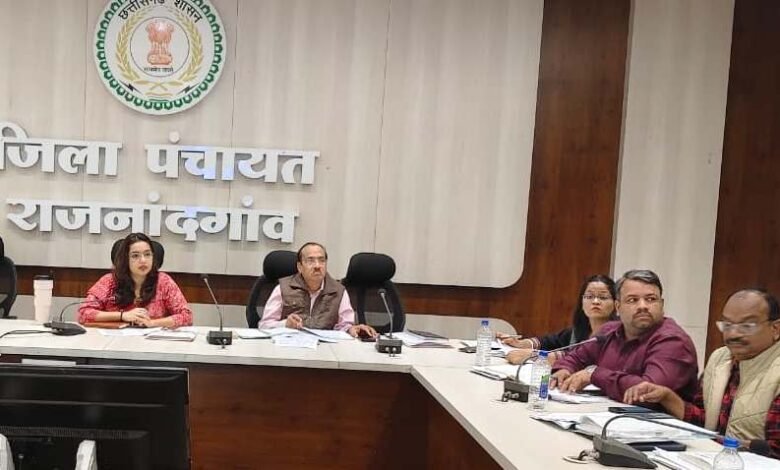 राजनांदगांव : सीईओ जिला पंचायत ने प्रधानमंत्री सूर्यघर मुफ्त बिजली योजना के क्रियान्वयन की समीक्षा