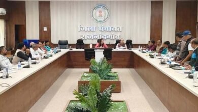 राजनांदगांव : सीईओ जिला पंचायत ने की विभागीय योजना अंतर्गत पंचायतों में निर्माणीन कार्यों की समीक्षा