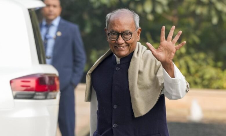 कांग्रेस में हलचल: दिग्विजय सिंह ने CWC बैठक में केंद्रीकरण पर सवाल उठाए, BJP-RSS की संगठन शक्ति की तारीफ कर मचाया बवाल