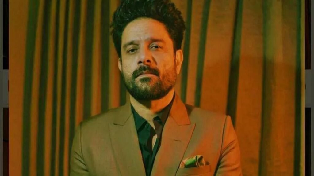 फिल्म 'दृश्यम 3' पर बवाल: निर्माता ने अक्षय खन्ना को भेजा कानूनी नोटिस, कहा- 'समझौते का उल्लंघन किया'