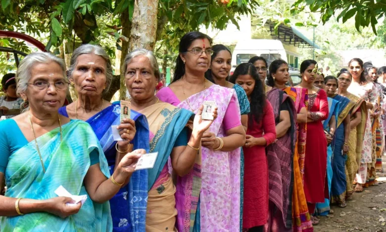 Kerala Election Results 2025 LIVE: LDF-UDF-BJP में कांटे की टक्कर, 2026 चुनाव का सेमीफाइनल