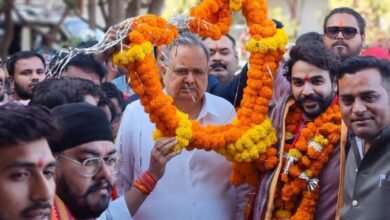 नवनियुक्त प्रदेश मंत्री मोनू बहादुर सिंह का राजनांदगांव में भव्य स्वागत, शीतला मंदिर में किए दर्शन