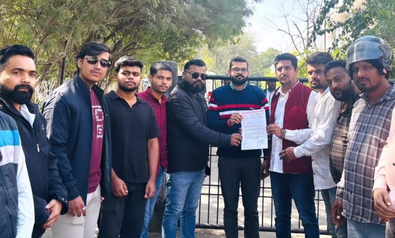 राजनांदगांव : साय सरकार की मेडिकल स्टूडेट पर सर्जिकल स्ट्राइक- विशु अजमानी