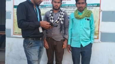 मोहला : समितियों में माइक्रो एटीएम की सुविधा से किसानों को राहत