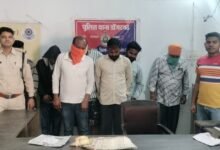 जुआ खेलते 7 आरोपी गिरफ्तार