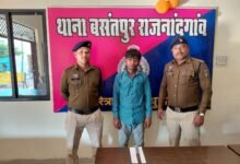 चाकू लहराकर लोगों को डराने वाला युवक गिरफ्तार, बसंतपुर पुलिस की त्वरित कार्रवाई