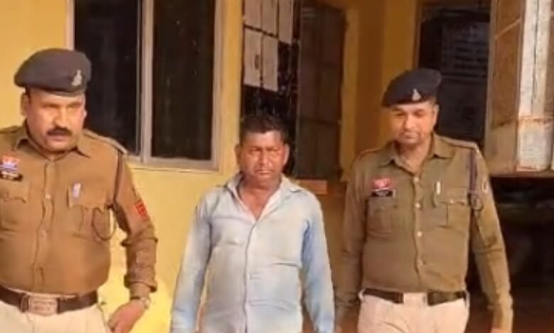 Rajnandgaon: अवैध शराब के साथ कोचिया गिरफ्तार, शराब जब्त