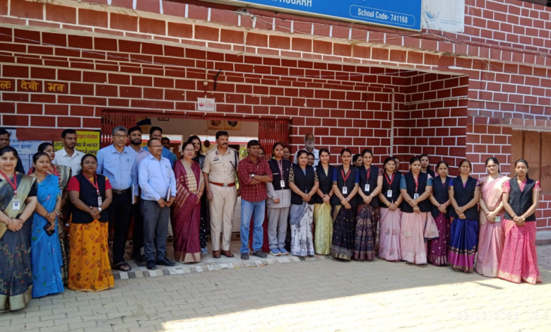 CG : शिक्षा की गुणवत्ता परखने उतरे अधिकारी — कलेक्टर, एसएसपी और डीएफओ ने किया पीएम विद्यालयों का निरीक्षण