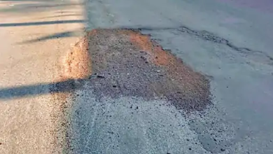 राजनांदगांव : चिखली खैरागढ़ रोड में गड्ढों की मरम्मत जरूरी…