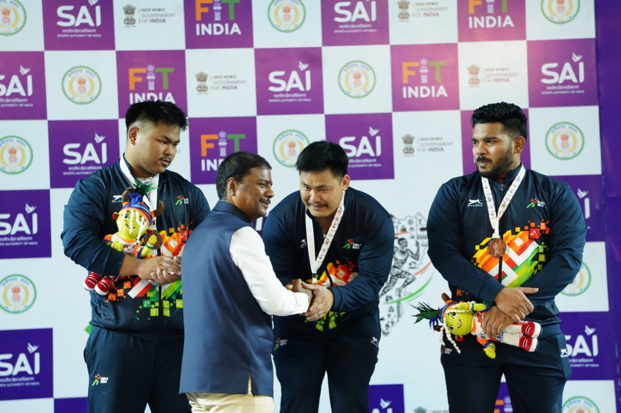 CG : खेलो इंडिया ट्राइबल गेम्स 2026: वेटलिफ्टिंग स्पर्धा में अरुणाचल पुरुष और असम महिला वर्ग में ओवरऑल चैम्पियन