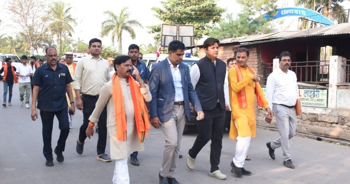 राजनांदगांव : महापौर, पूर्व सांसद और कलेक्टर ने शहर के प्रमुख विकास कार्यों का किया निरीक्षण