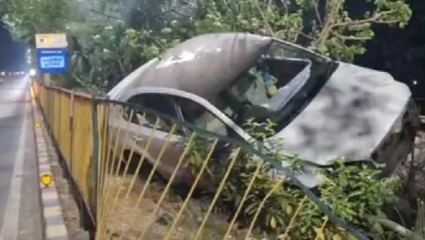 CG : नवा रायपुर में कार डिवाइडर से जा टकराई…