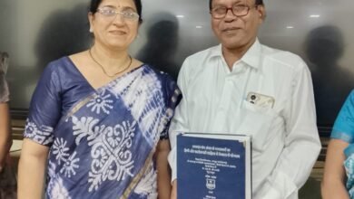 कृतिदेव यहाफिलासफी ऑफ डॉक्टरेट की उपाधि सेसम्मानित हुए हरिशंकर झारराय