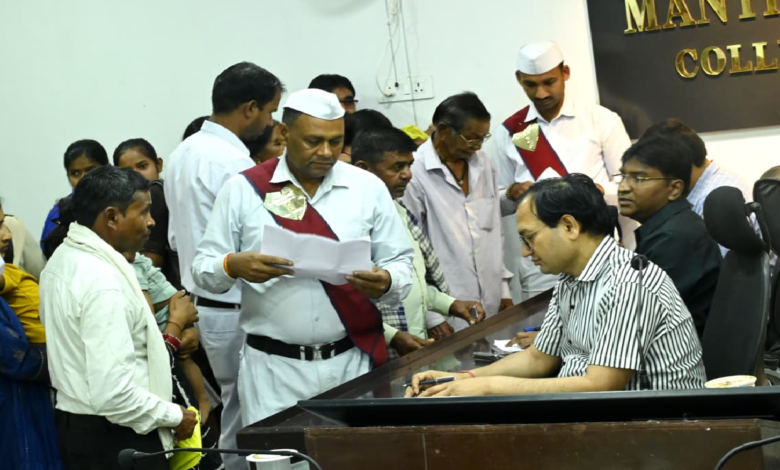 CG : कलेक्टर ने जनदर्शन में सुनी आमलोगों की समस्याएं…