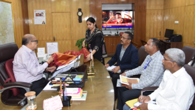 CG : राज्यपाल ने कोसा वस्त्रों के नवाचार और बुनकरों के आर्थिक सशक्तिकरण पर दिया जोर