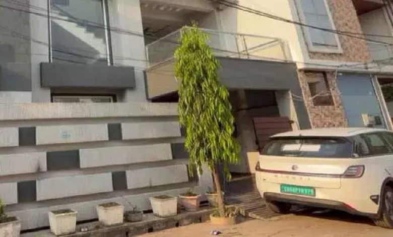 CG : क्राइम ब्रांच ने सट्टा किंग बाबू खेमानी के घर मारी रेड…