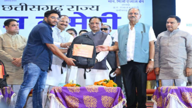 CG : सीएम साय ने हज यात्रियों को सौंपा फर्स्ट एड किट, यात्रा के लिए दी शुभकामनाएं…