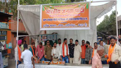 राजनांदगांव : स्वच्छता अभियान के दौरान राहगीरों को पिलाई शरबत…