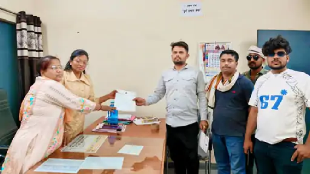 राजनांदगांव : कक्षा 12वीं की परीक्षा में तीन घंटे गुल रही बिजली…