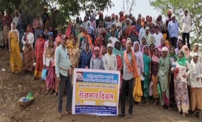 राजनांदगांव : ग्राम पंचायतों में चावल महोत्सव के साथ रोजगार दिवस एवं आवास दिवस का आयोजन …