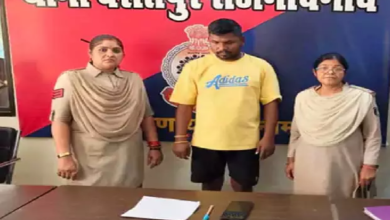 राजनांदगांव : राजनांदगांव में मोबाइल से सट्टा खिलाते युवक गिरफ्तार …