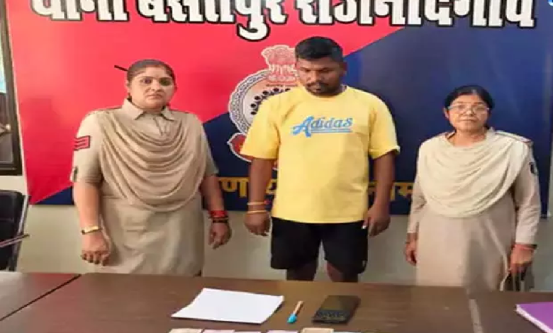 राजनांदगांव : राजनांदगांव में मोबाइल से सट्टा खिलाते युवक गिरफ्तार …