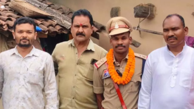 CG : गरीब परिवार का बेटा बना एसआई, गांव वालों में भारी उत्साह ...