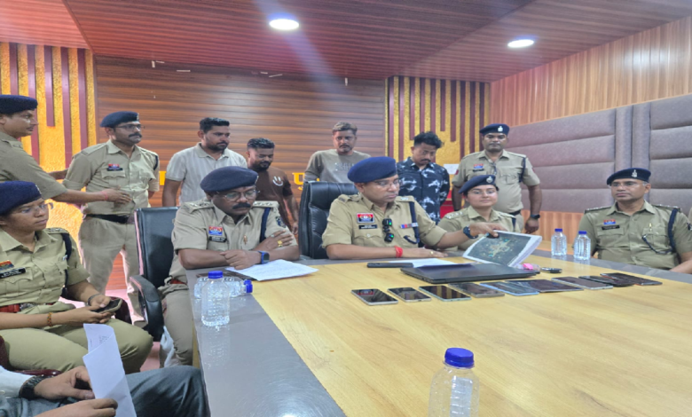 राजनांदगांव पुलिस की बड़ी कार्रवाई: अलग-अलग थाना क्षेत्रों से 9 आरोपी गिरफ्तार ...