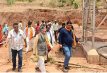 CG : लौह खदान में घटना होने पर बिफरे बीजेपी सांसद, प्रबंधन को गालियां दी …