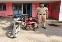 CG : चोरी की मोटरसाइकिल के साथ आरोपी गिरफ्तार, पुलिस की कार्रवाई …