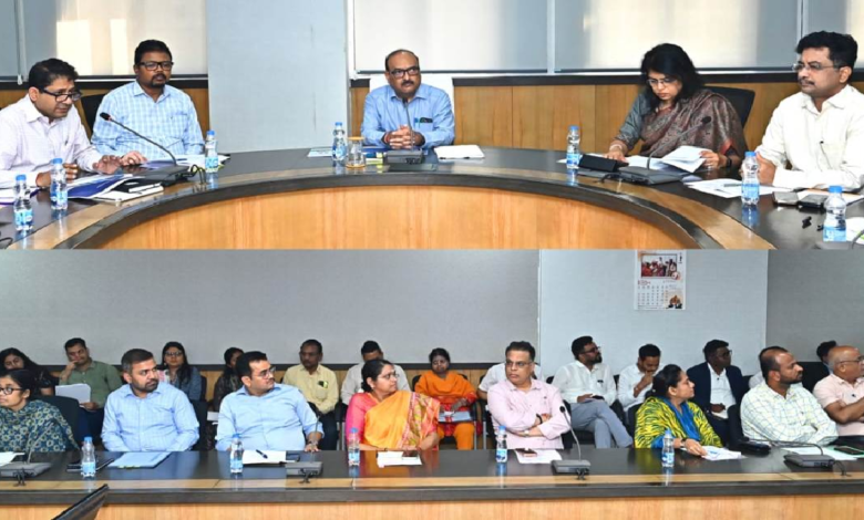 CG : मुख्य सचिव ने की लोक सेवा गारंटी की सेवाओं के क्रियान्वन की समीक्षा …