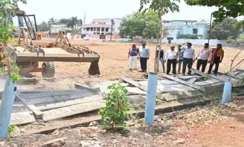 CG : भिलाई में अवैध प्लाटिंग पर चला बुलडोजर …