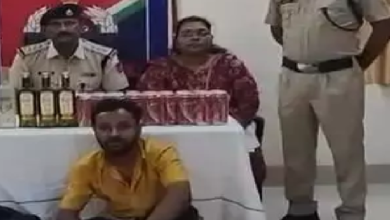 CG : ट्रेन में अटेंडेंट गिरफ्तार, AC कोच में शराब परोसते पकड़ा गया …