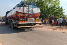CG : भीषण सड़क हादसा, हाइवा और टैंकर की टक्कर में दो चालक गंभीर रूप से घायल …