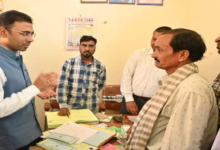 CG : कलेक्टर ने किसानों से की चर्चा, शासन की योजना का लाभ लेने किया प्रोत्साहित …